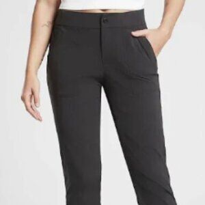 Athleta NWT Women's Trekkie Hike Pant Size 6 Color Black